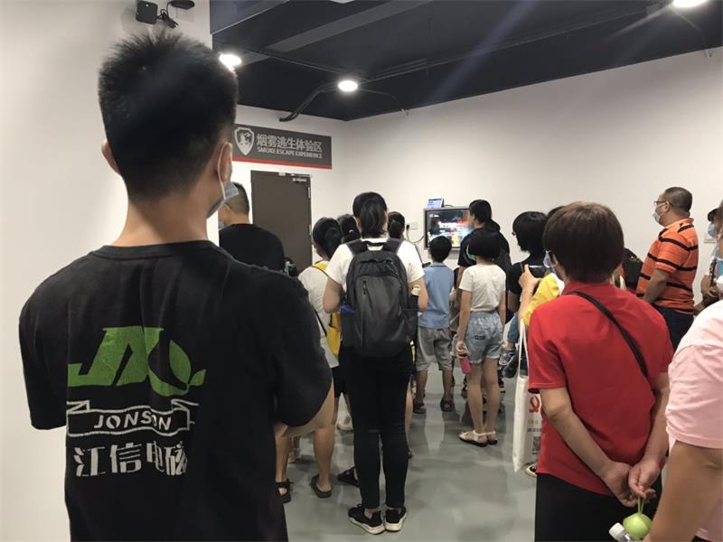 普及安全滅火知識(shí)，共建消防防火墻！—江信電子消防安全演練3.jpg